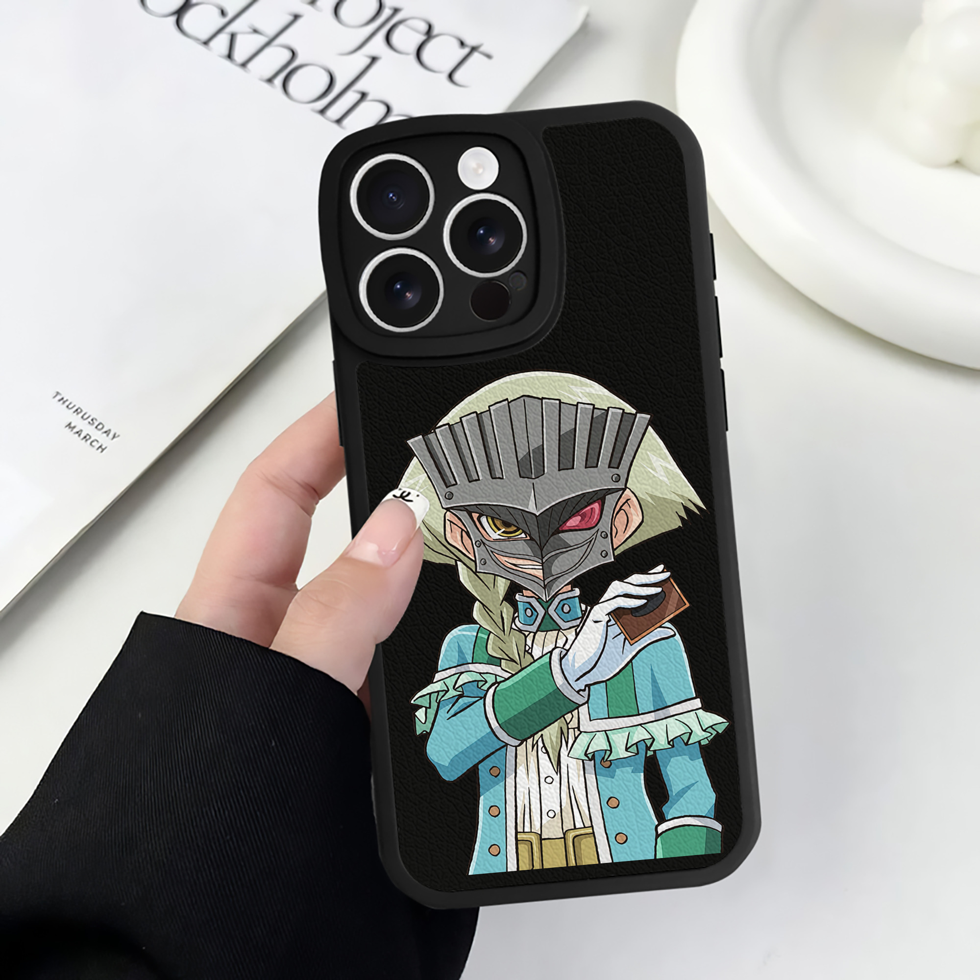 遊☆戯☆王 Yu-Gi-Oh! 【iPhone 16シリーズ対応】シリコンスマホケース（レザー調） 材質：シリコン